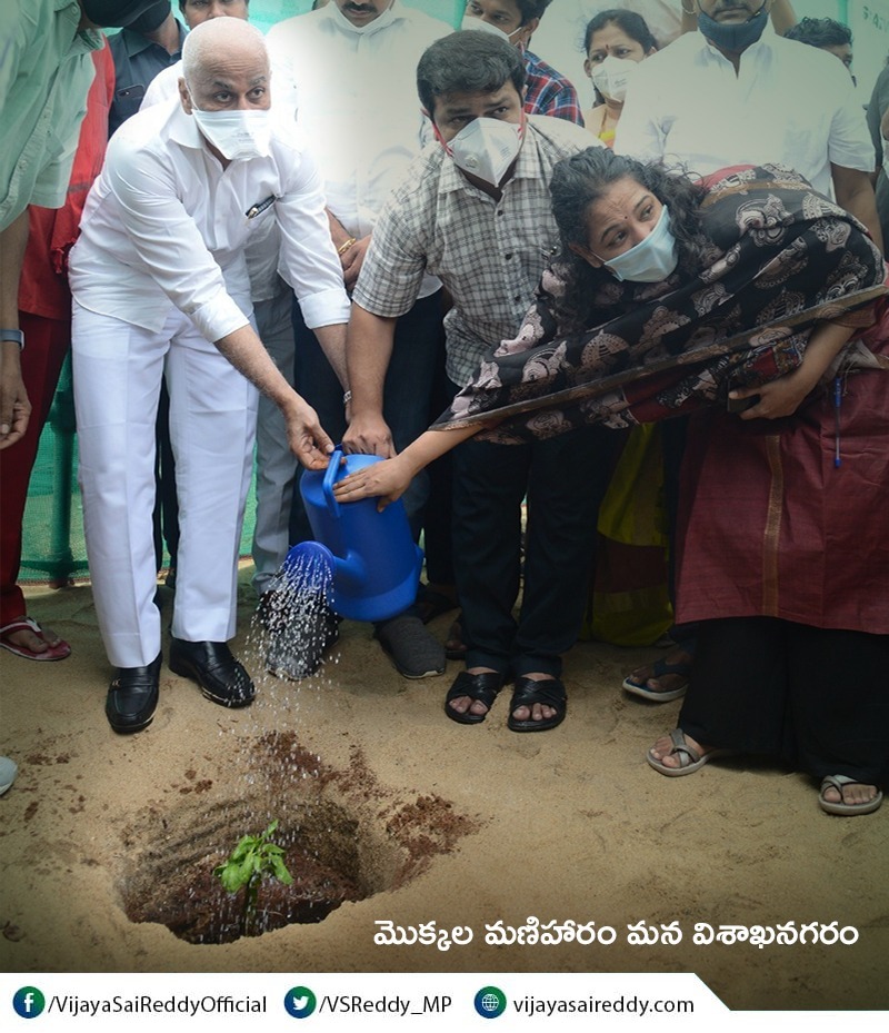 మొక్కల మణిహారం మన విశాఖనగరం