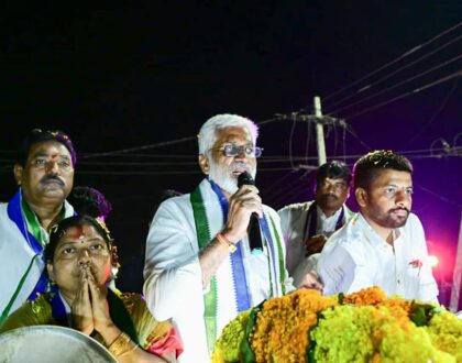 Met and interacted with residents of Ward 77 during our ongoing G.V.M.C Election Campaign visits in Pendurthi Constituency.