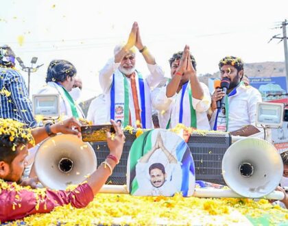 Interacted with residents of various wards during our G.V.M.C. Election Campaign visits in Vizag’s Gajuwaka Constituency.