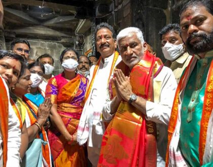 సింహాచలం అప్పన్న దేవస్థానాన్ని ఈరోజు సందర్శించి స్వామివారికి ప్రత్యేక పూజలు నిర్వహించడం జరిగింది.