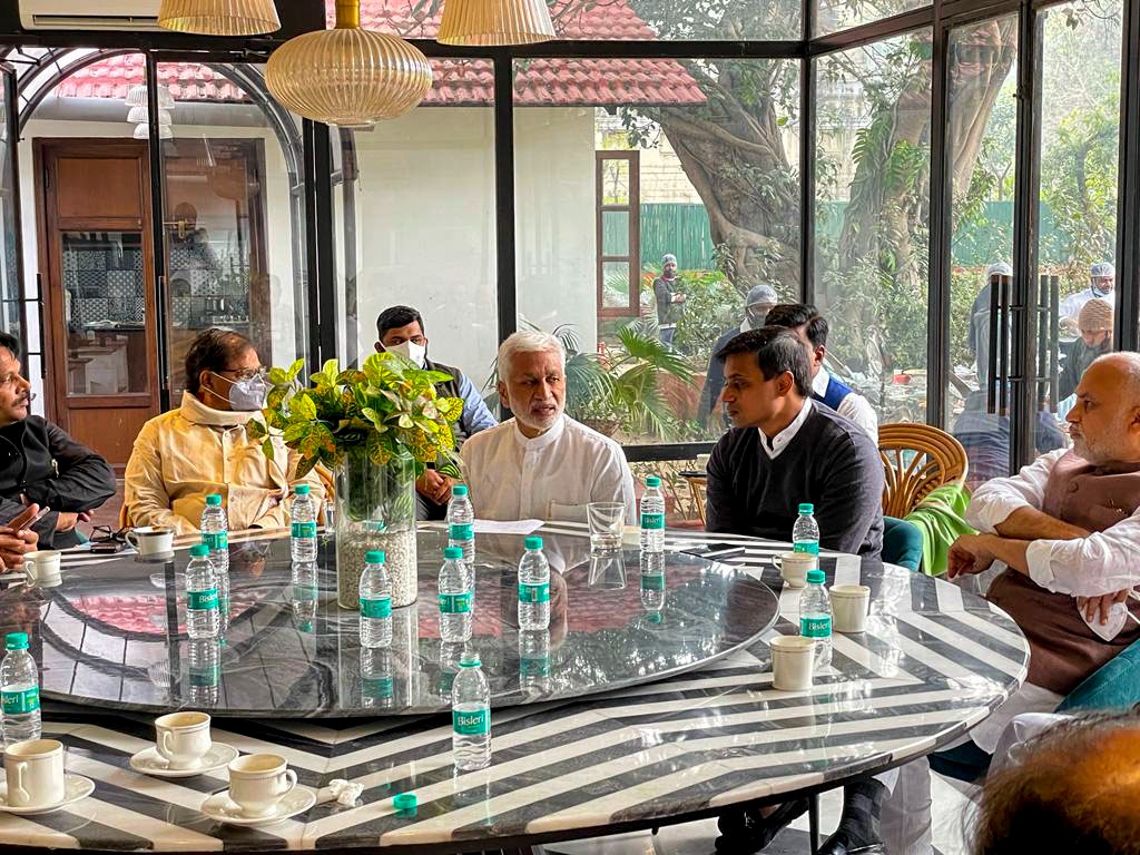 Held a Parliamentary meeting along with YCP Lok Sabha floor leader Peddireddy Midhun Reddy