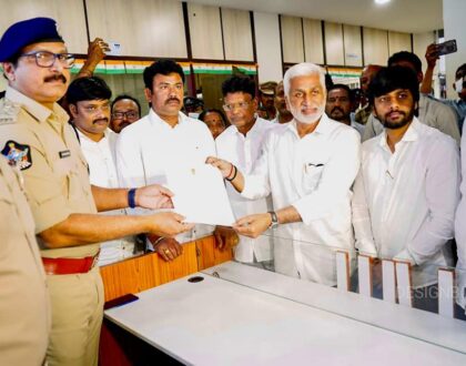 వైఎస్సార్‌సీపీపై, సీఎం జగన్ గారిపై, నాపై, నా కుటుంబ సభ్యుల ప్రతిష్టకు భంగం కలిగిస్తూ రుషికొండ భూకబ్జాల పేరిట ఎల్లో మీడియా, టీడీపీ నాయకులు ఉద్దేశపూర్వకంగా దుష్ప్రచారం చేస్తున్నారు.