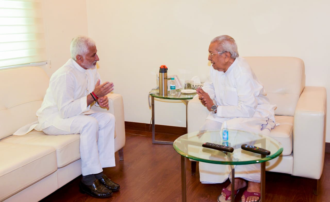 Today I met Hon’ble Governor of AP Shri Biswabhusan Harichandan Ji in New Delhi. It was a courtesy call.