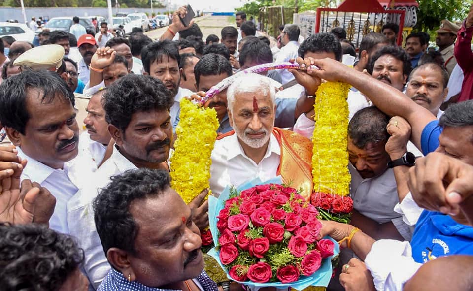 Observed the temple works of Sri Polamamba, Sri Bhulokamamba and Sri Krothamamba Ammavar, the worship deities of fishermen being built in Kothajalaripeta of Visakha city.