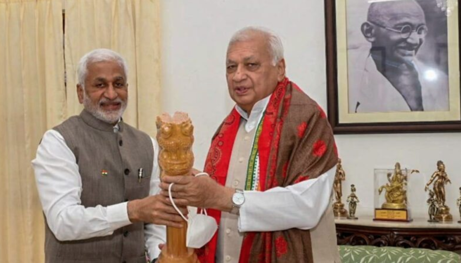 On the first day of my second term as MP Rajya Sabha today, I had the honor of meeting the Governor of Kerala Sri Arif Mohammed Khan Ji at Raj Bhavan Thiruvananthapuram.