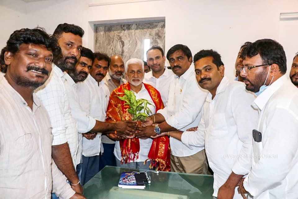 With state polling booth committees president Harshavardhan and convenors of 26 parliamentary booth committees met today at YSRCP central office in Tadepalli...