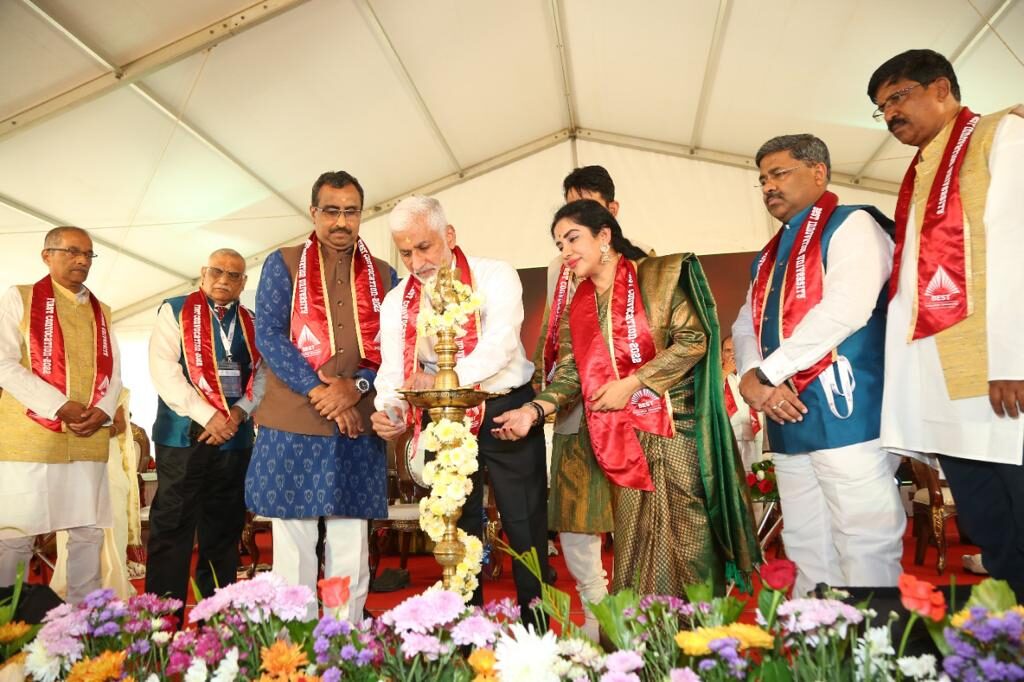 Delivered the key note address at the first convocation ceremony of the Bharatiya Engineering, Science and Technology Innovation University (BESTIU).